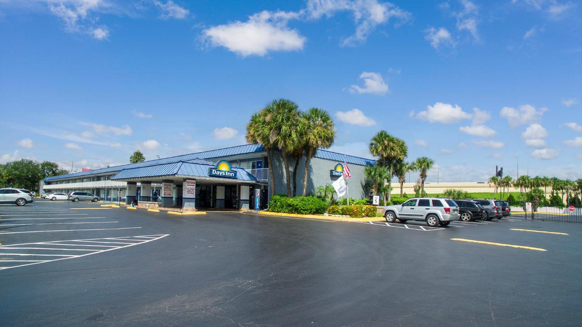 Days Inn By Wyndham Orlando Downtown Екстериор снимка